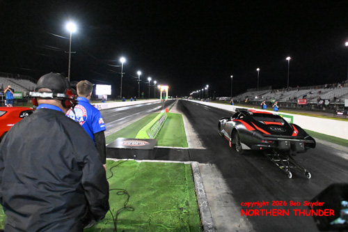 Mike DiDomenico (right lane) vs 
Jason Scruggs (left lane)